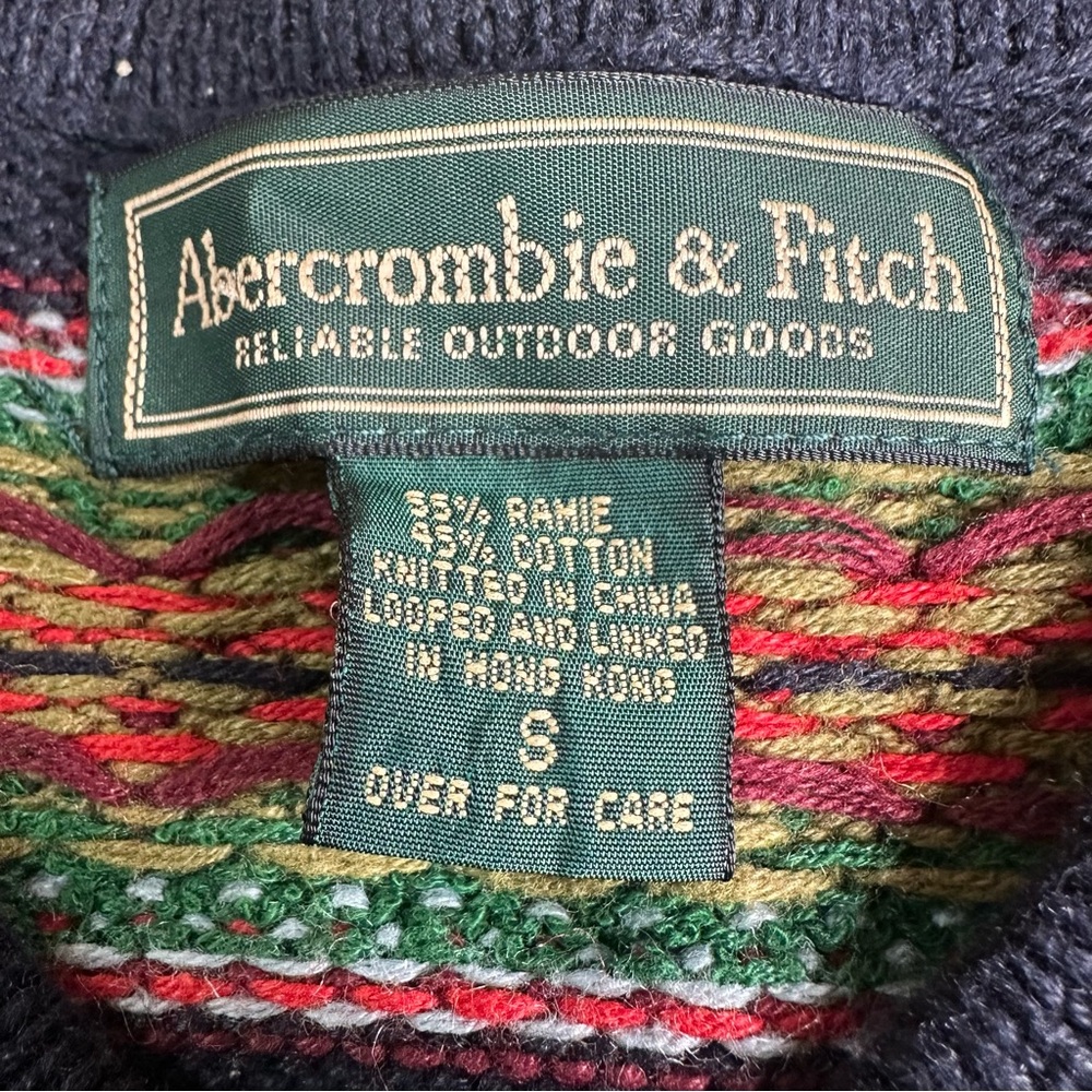 Abercrombie & Fitch Vintage Women’s Colorful Knit Fair Isle Sweater. Size Small - Picture 6 of 7